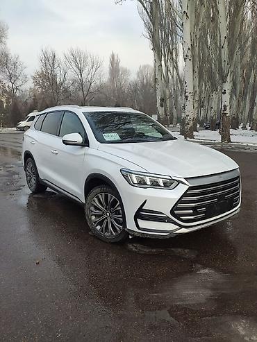 BYD: BYD Song Pro: 2022 г., 1.5 л, Вариатор, Гибрид, Кроссовер — 2