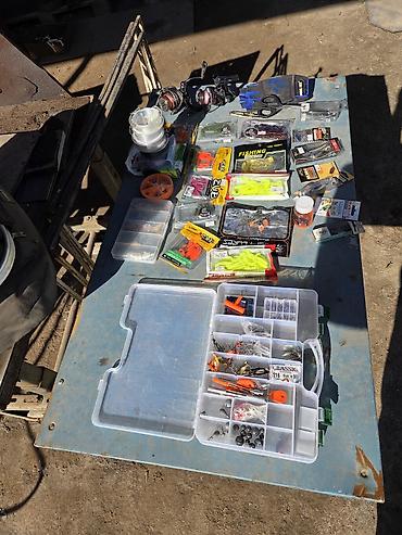 Удочки и спиннинги: Полный набор для рыбалки Состав комплекта: - 2 телескопических — 10