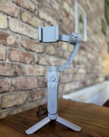 телефон fly ds105: Stabilizator Gimbal L7B Pro. 190 AZN-ə almışam. Endirim olunacaq. Heç