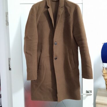 велосипедные шорты: Эркектердин пальтосу, M (EU 38), Zara, Колдонулган, түсү - Күрөң