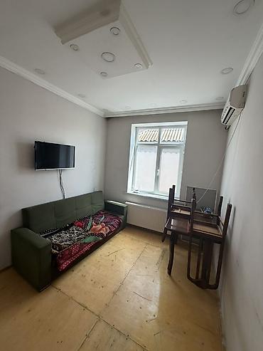 arenda qaraj: Tecli ucuz 2 otaqli ev kira verilir Bileceri Ag saray teref avto — 1