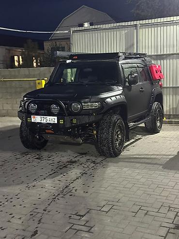 byd e2 2024: Toyota FJ Cruiser: 2006 г., 4 л, Автомат, Бензин, Внедорожник — 3