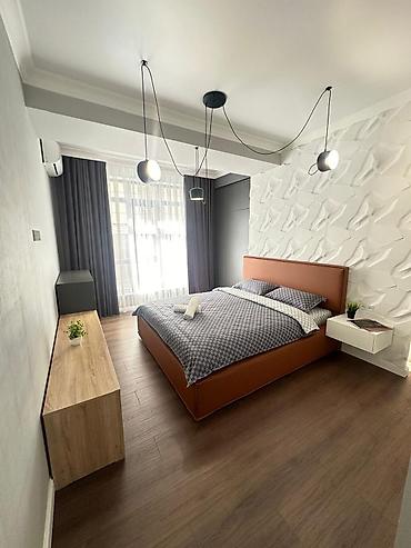 hostel osh: 4 комнаты, Бишкек Парк ТРЦ, Бытовая техника, Домофон, Душевая кабина — 4