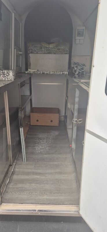 Butkalar, köşklar: Əldə düzəlmə deyil. Zavod istehsalıdır. 2 ildirdən artıqdırki — 3