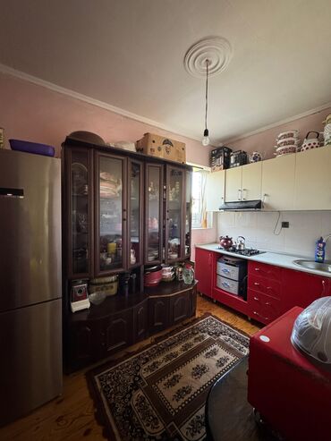 Həyət evləri və villaların satışı: 3 otaqlı, 70 kv. m, Orta təmir — 11