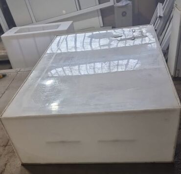 Duş başlıqları: Akril materialdan hazırlanmış böyük düzbucaqlı Çen - Material: qalın