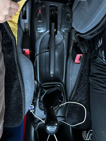 Mazda: Mazda 626: 1997 г., Седан — 10