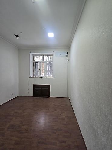otaq qapıları satışı: Ofis/iş yeri sahəsi - Bir neçə ayrıca otaqdan ibarət planlama: uzun — 1