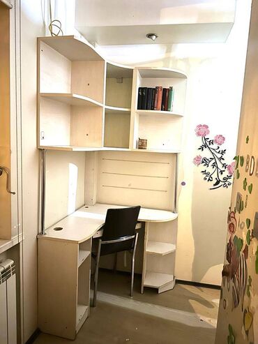 Uzunmüddətli kirayə mənzillər: Mənzil kirayə verilir. Şəhərin mərkəzində Metro "İçərişəhər" — 10