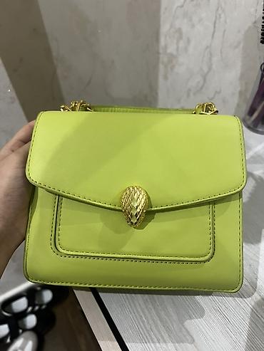a klass: Bvlgari yaşıl çiyin çantası A klass Endirim olunmur A klassdır heç — 1