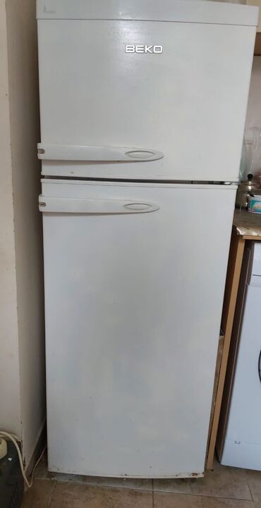 soyuducu alisi: Холодильник