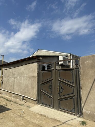 ucuz ev satisi: Ceyranbatan, 70 kv. m, 3 otaqlı, Hovuzsuz, Kombi, Qaz, İşıq
