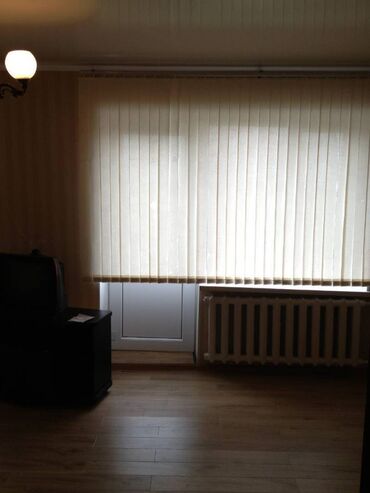 квартиры по суточно мкр: 1 комната, 34 м², Индивидуалка, 5 этаж, Косметический ремонт