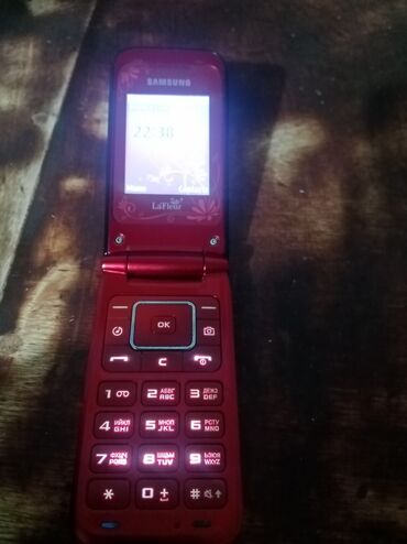 samsung galaxy s4 mini kreditle satisi: Samsung C180, 2 GB, rəng - Qırmızı, Düyməli