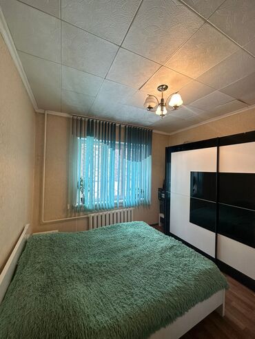 1 комн квартира в бишкеке: 3 комнаты, 82 м², 106 серия, 1 этаж