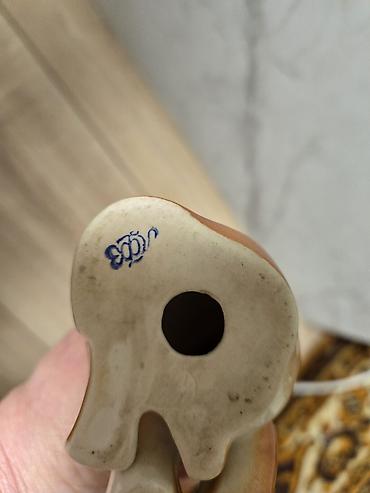 Статуэтки: Фарфоровые статуэтки времен СССР
есть сколы — 3