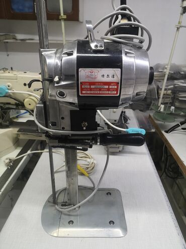 Другое оборудование для швейных цехов: Продаются сабельные раскройные машинки