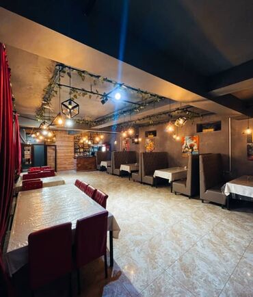 Продажа ресторанов, кафе: Срочно продается действующее 2х этажное кафе в Новопавловке( в 15 км — 3