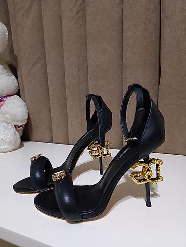 Basanoşka və səndəllər: Dolce & Gabbana, Ölçü: 36, rəng - Qara, İşlənmiş — 2