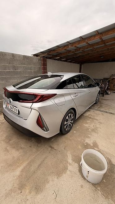 ninja h2: Toyota Prius: 2020 г., 1.8 л, Робот, Гибрид, Лифтбек — 3