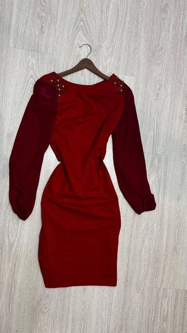 Digər qadın geyimləri: Her biri S olcudur (36)
15 azndir