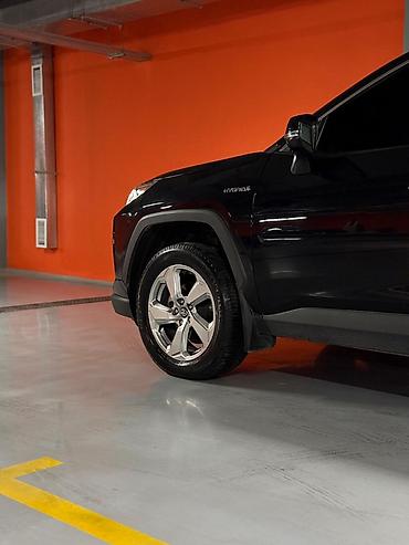 Toyota: Toyota RAV4: 2020 г., Гибрид, Кроссовер — 7