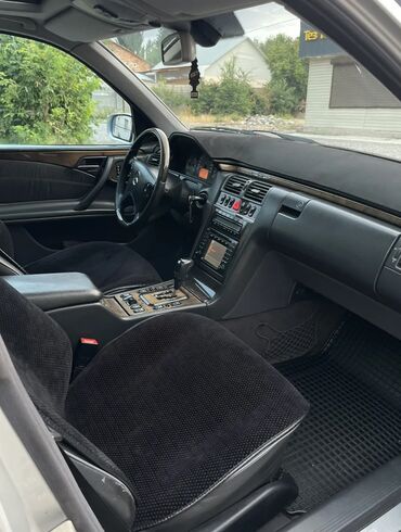 Mercedes-Benz: Mercedes-Benz E-Class: 2000 г., 3.2 л, Типтроник, Бензин, Седан — 12