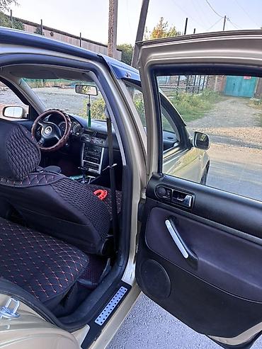 гольы 2: Volkswagen Golf: 2002 г., 1.6 л, Автомат, Бензин, Седан — 3