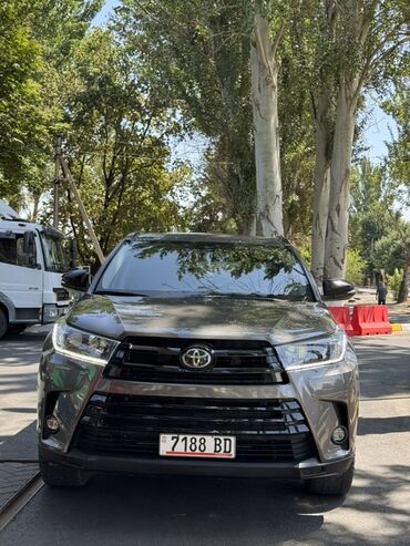 тайота хайландыр: Toyota Highlander: 2019 г., 3.5 л, Автомат, Бензин, Кроссовер