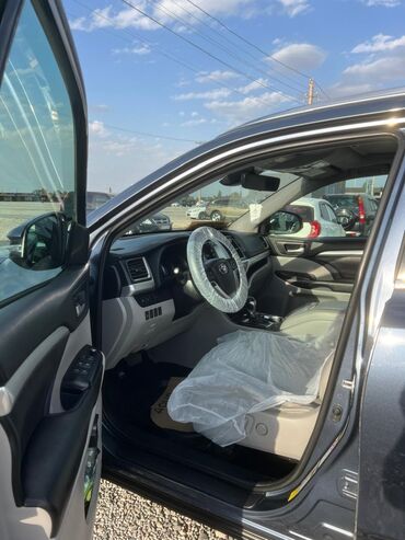 срочно в связи с переездом: Toyota Highlander: 2018 г., 3.5 л, Автомат, Бензин, Внедорожник