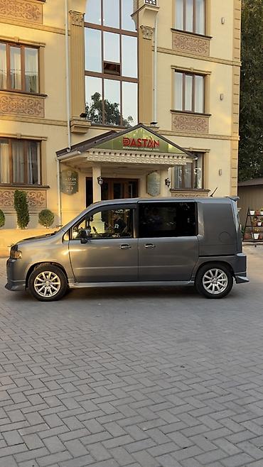 авто бок: Honda Mobilio: 2004 г., 1.5 л, Автомат, Бензин, Минивэн — 5