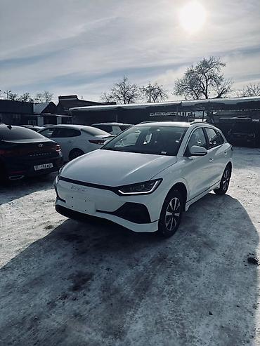 BYD: BYD E2: 2025 г., Автомат, Электромобиль, Хэтчбэк — 2