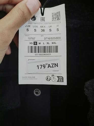 kiton kurtka: Pull Beardan 179 azn-ə alınıb yenidir geyinilməyib. Razmer uyğun — 3