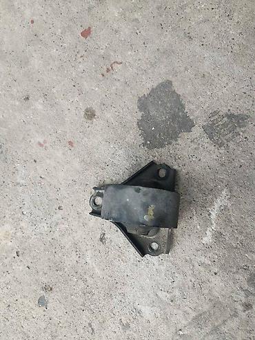 NOSAC MOTORA ZA HYUNDAI TUCSON OD 2002. DO 2010. GOD