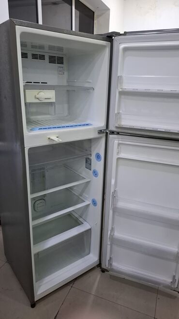 islənmis soyuducular: 2 qapılı LG Soyuducu Satılır, rəng - Gümüşü