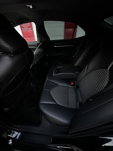 Toyota: Toyota Camry: 2021 г., 2.5 л, Автомат, Бензин, Седан — 8