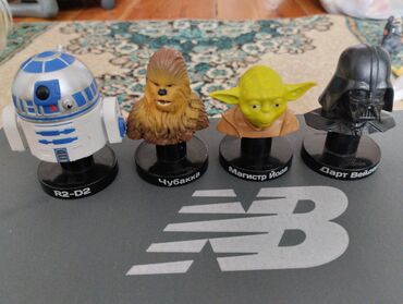 фигурки игрушки: Коллекционные фигурки из звёздных войн тут 4 фигурки. R2 - D2, Чубака