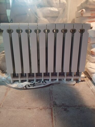 Kafel və bitirmə daşları: İşlənmiş Seksiyalı Radiator Alüminium