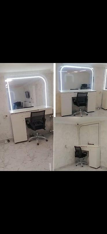 berber mebeli: Salon üçün iş masası və işıqlı güzgü komplekti - Düz xətli — 1