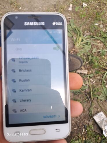 samsung e2222 duos: Samsung Galaxy J1 Duos, 8 GB, rəng - Ağ, İki sim kartlı