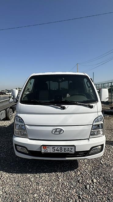 howo v7x: Hyundai porter II Пробег: 204*** км Объём: 2.5 дизель КПП: Автомат ( — 1