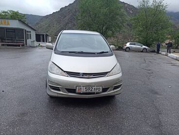 Toyota: Продается минивэн Toyota Estima серебристого цвета. Этот автомобиль