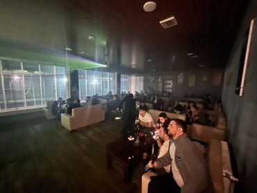 iş online: Ofisiant tələb olunur, Kafe, Gündəlik ödəniş, 1 ildən az təcrübə