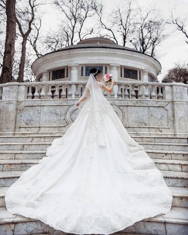 Xonça: Məhsul: Toy gəlinliyi - Model: Balıq/Prenses kəsişməli ball‑gown