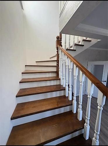 Продажа коттеджей и домов: 🏡 Продаётся 2-х этажный дом 📍Район : Ак-Орго ж/м 📌Расположение  — 11