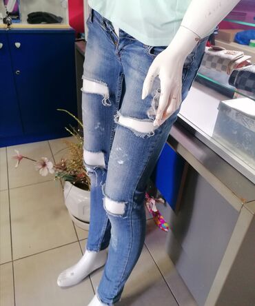 Farmerke: Farmerice Firmirane
Malo nošene
Super model
Vel S — 4