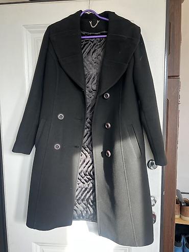 Пальто: Продается пальто отличного качества, не скатывается. Носили недолго — 1
