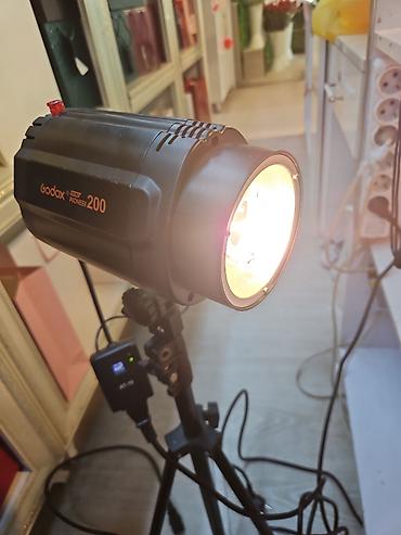 pionerlər: Godox Mini Pioner 200 soft az işlənib 
2 ədəddi — 1