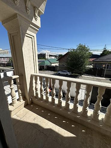 Продажа таунхаусов: 🏡 ПРОДАЁТСЯ СТИЛЬНЫЙ 2-ЭТАЖНЫЙ ТАУНХАУС 📍 ж/м Кара-Жыгач ✨ Новый дом — 7