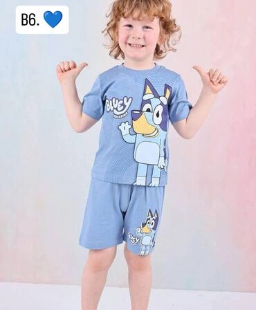 mikrofon za devojcice: Zara, Set: T-shirt, Shorts